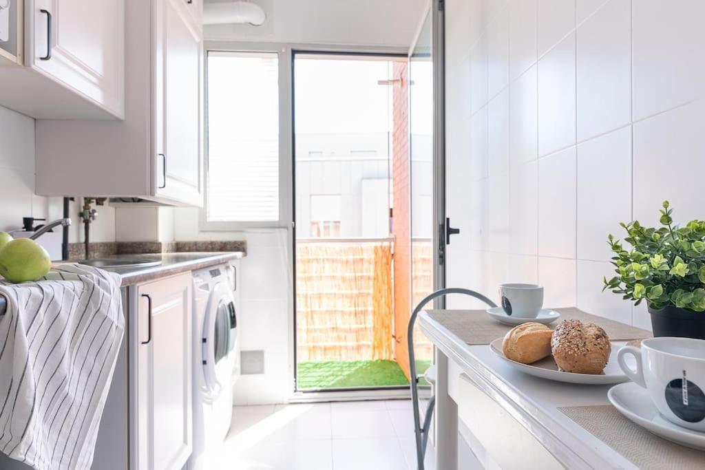 San Roman Apartment With Private Parking ซานตานเดร์ ภายนอก รูปภาพ