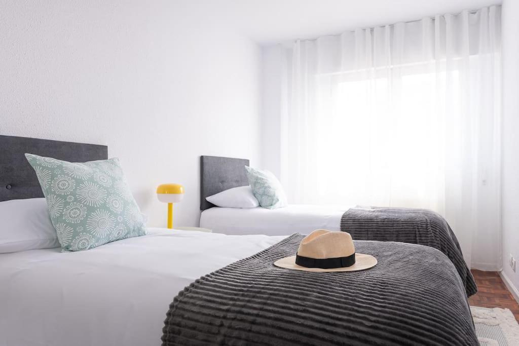 San Roman Apartment With Private Parking ซานตานเดร์ ภายนอก รูปภาพ